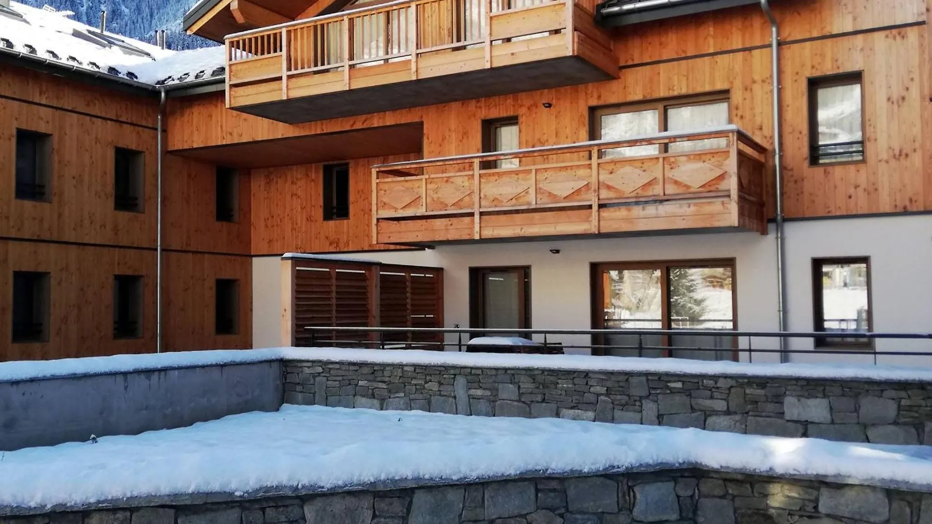 Apartment Appartement Cosy Avec Balcon, Parking Et Wi-Fi A Champagny-En-Vanoise - Fr-1-638-13 La Plagne