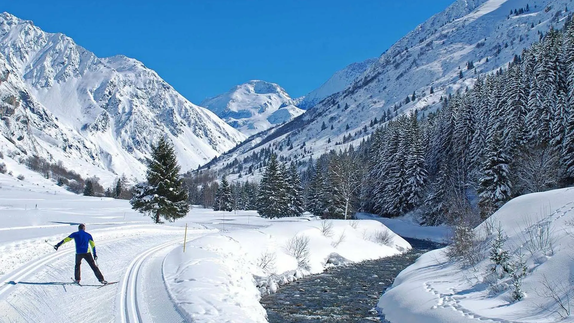 Appartement Cosy Avec Balcon, Parking Et Wi-Fi A Champagny-En-Vanoise - Fr-1-638-13 La Plagne