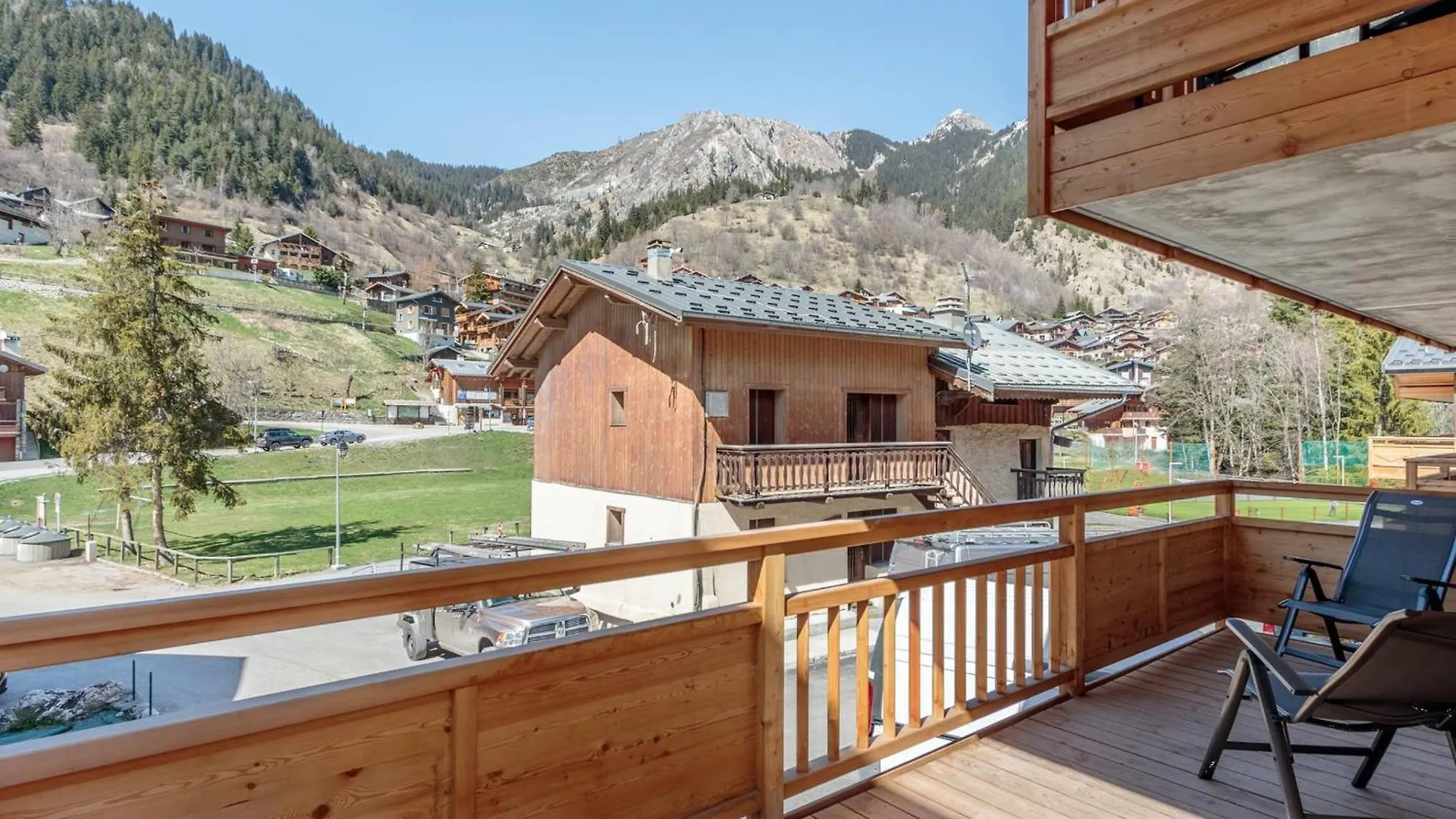 Appartement Cosy Avec Balcon, Parking Et Wi-Fi A Champagny-En-Vanoise - Fr-1-638-13 La Plagne 0*,