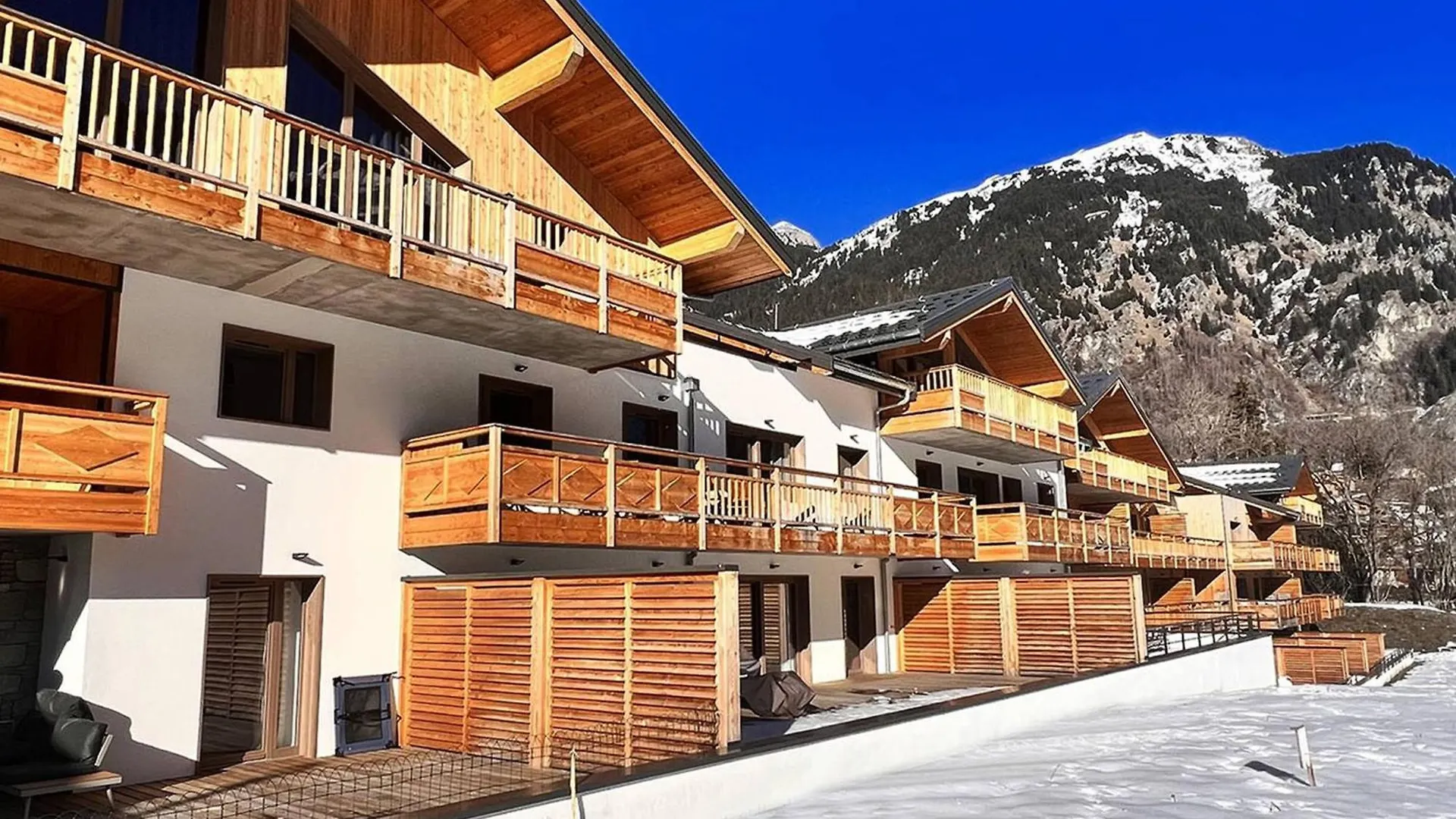 Appartement Cosy Avec Balcon, Parking Et Wi-Fi A Champagny-En-Vanoise - Fr-1-638-13 La Plagne 0*,  Francie